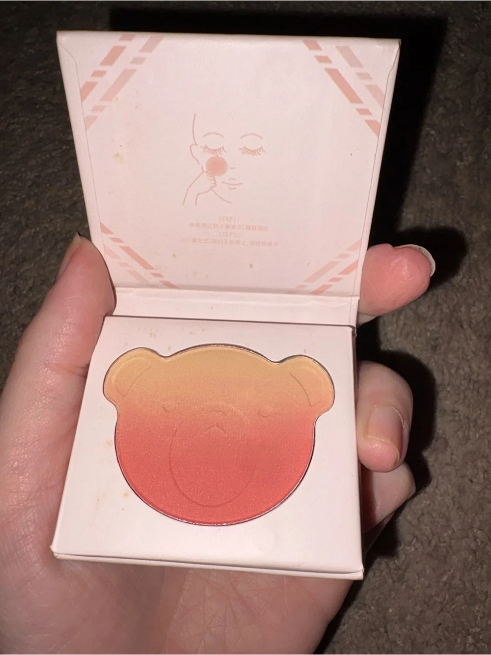 Gradient Bear-Shaped Cheek Blush - Peach to Coral